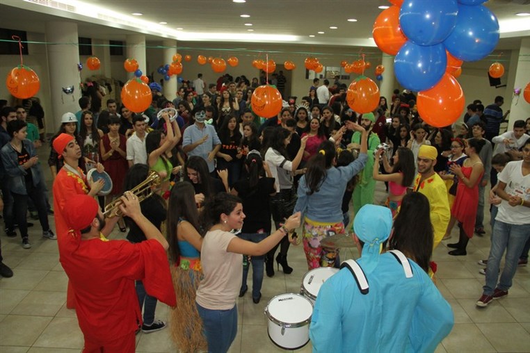 Notre Dame Des Anges Party